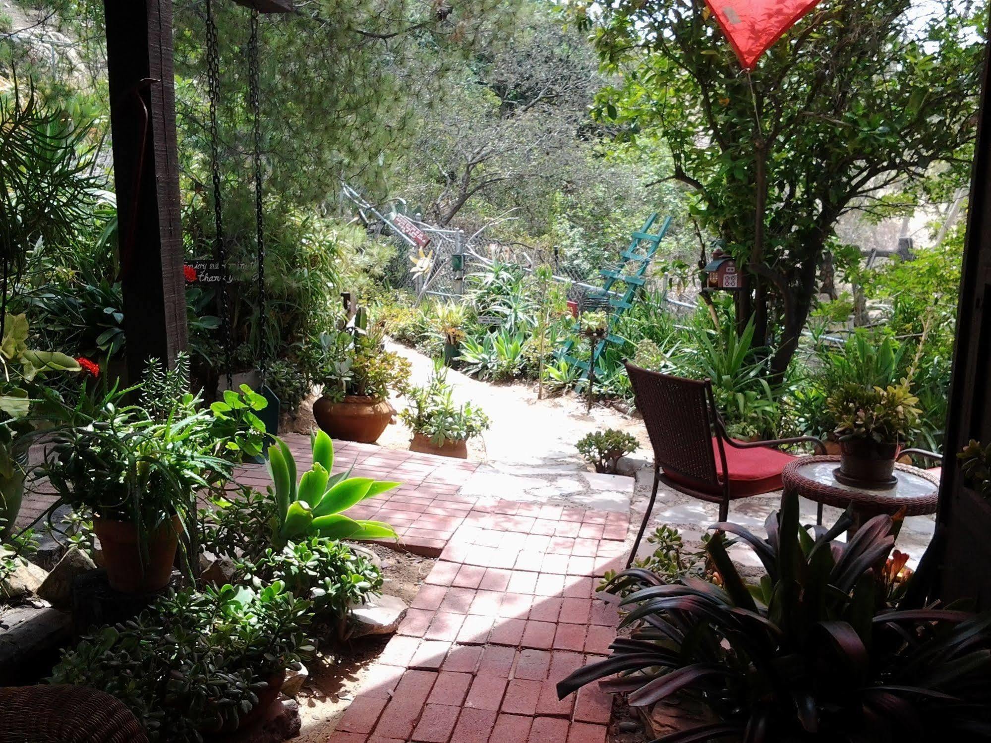 Rainbow Guest House Fallbrook Exterior foto